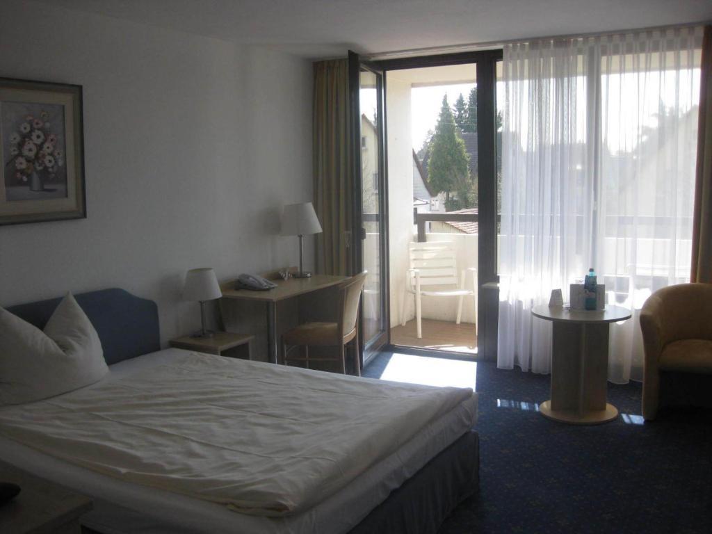 סינדלפינגן Hak Hotel Am Klostersee חדר תמונה